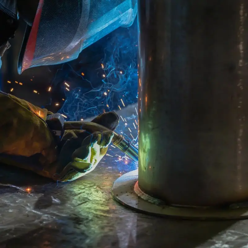 4 Safety Tips for Welding in the Oil & Gas Industry