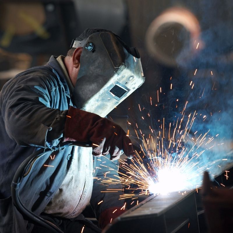 5 Essential Pieces of PPE That Every Welder Needs